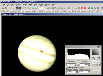 19. Adapt the histogram after loading your photo in MaximDL